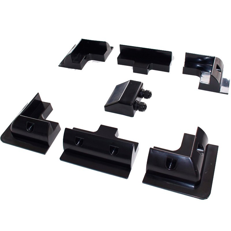 Soporte negro para placa solar en ABB para caravana o barco